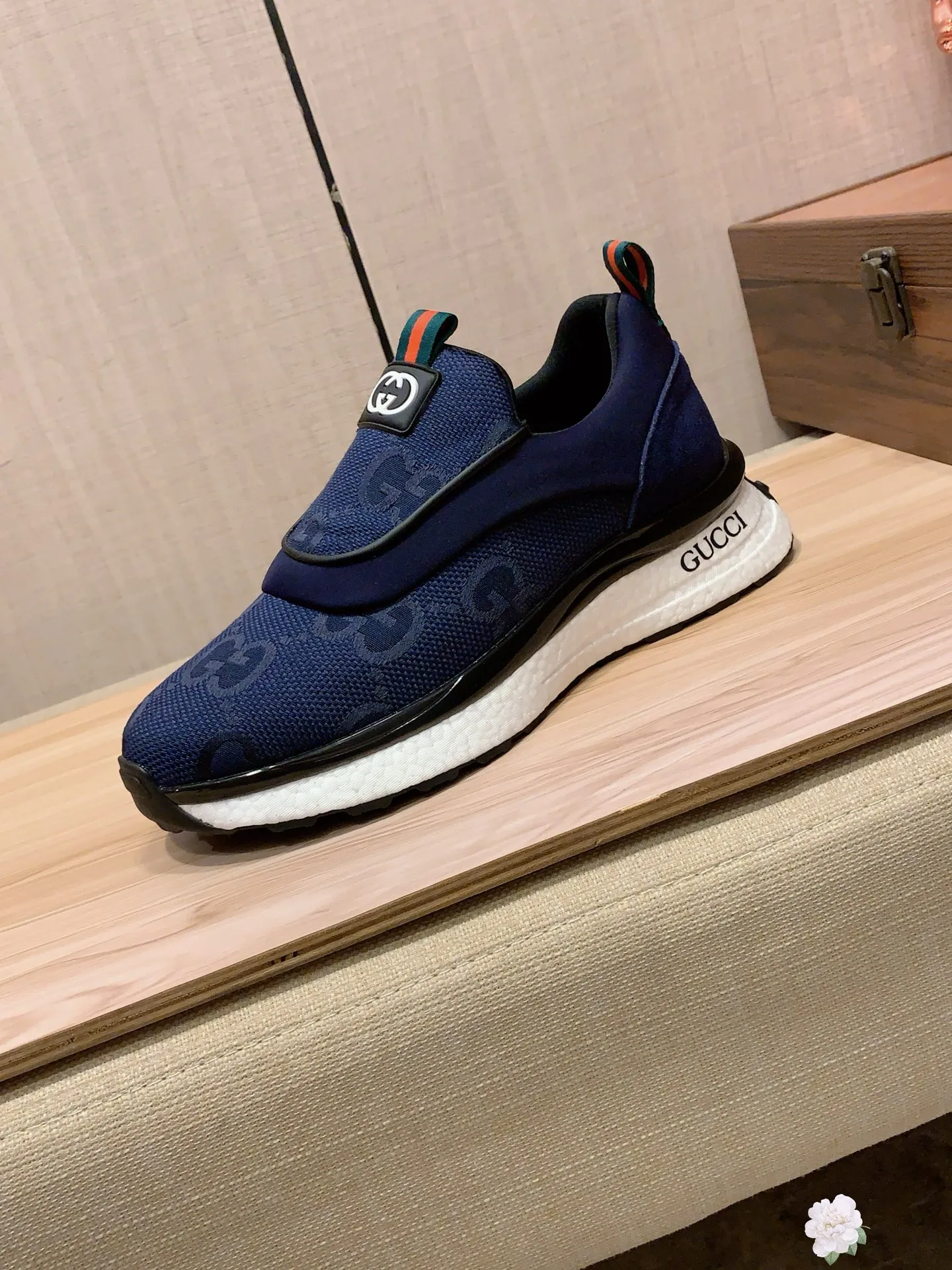 Men's men's shoes💰460💰💰🎩🎩[Lightning][Lightning] "Gucci*" The latest • popular casual shoes, top brand [seduce] luxury ~ purchasing agency, top ~ quality. [Strong] The upper is made of imported breathable cowhide with woven material ➕ breathable sheepskin feet (•) and fine workmanship. The original stylish and stylish soft rubber wear-resistant and non-slip outsole is light and comfortable on the feet. The real thing looks better when photographed. 004: Size: 38-44, 3️⃣ colors selected